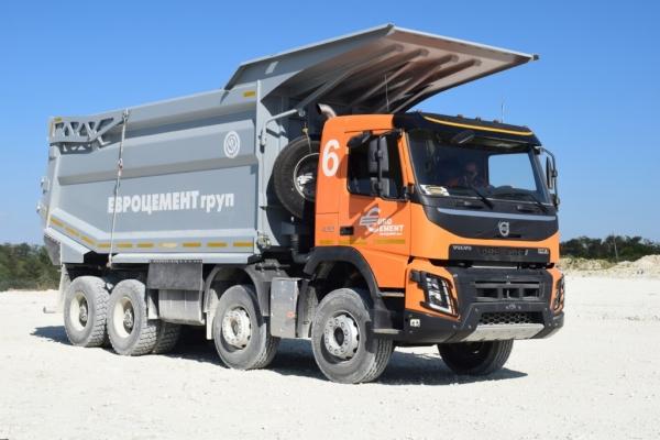 «Кавказцемент» и «Мальцовский портландцемент» обновили парк автотехники самосвалами Volvo